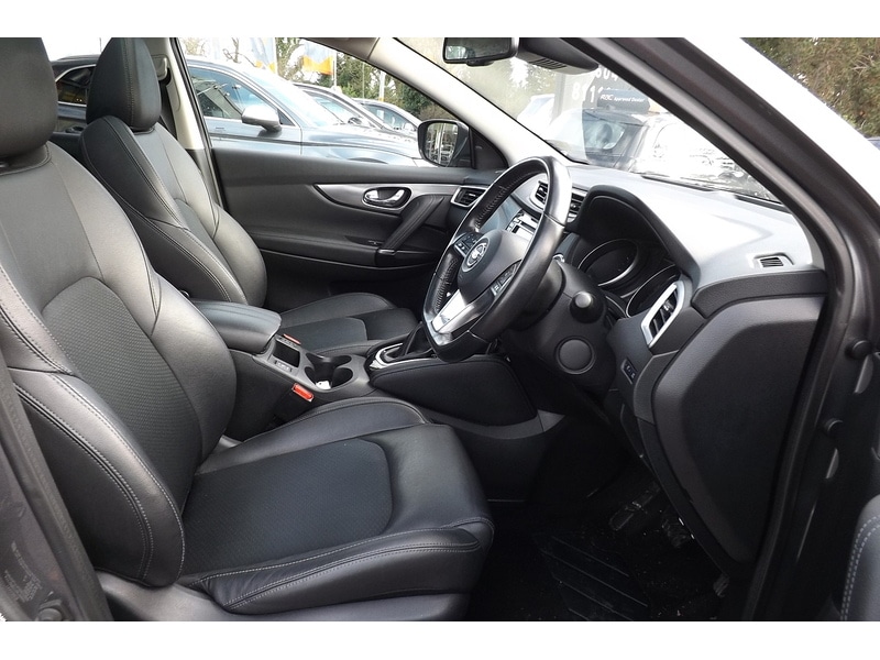 Used Nissan Qashqai 2018 for sale - 76766436: Photo 30