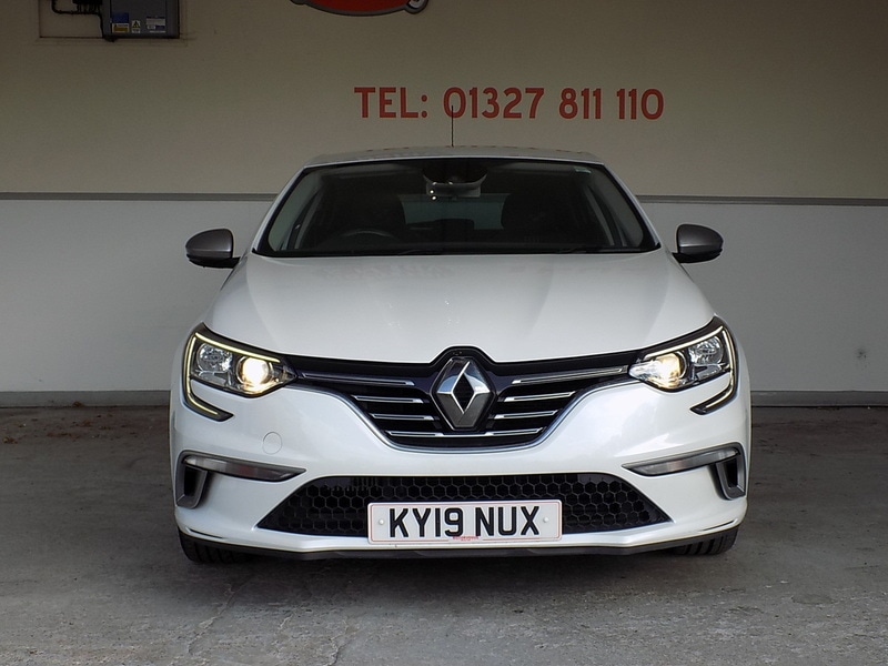 Used Renault Megane 2019 for sale - 76766452: Photo 2