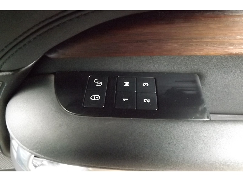 Used Land Rover Discovery 2018 for sale - 76924059: Photo 24