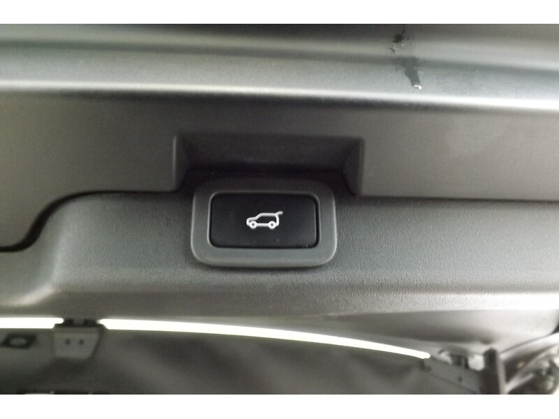 Used Land Rover Discovery 2018 for sale - 76924059: Photo 40