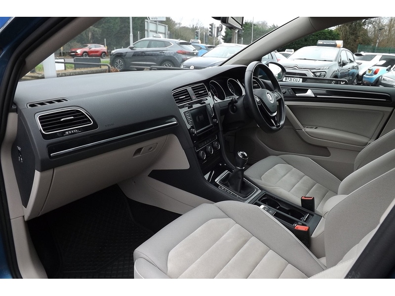 Used Volkswagen Golf 2015 for sale - 76836662: Photo 29