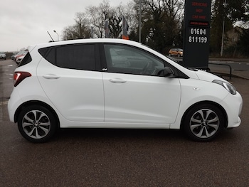 Used Hyundai i10 2019 for sale - 77370273: Photo