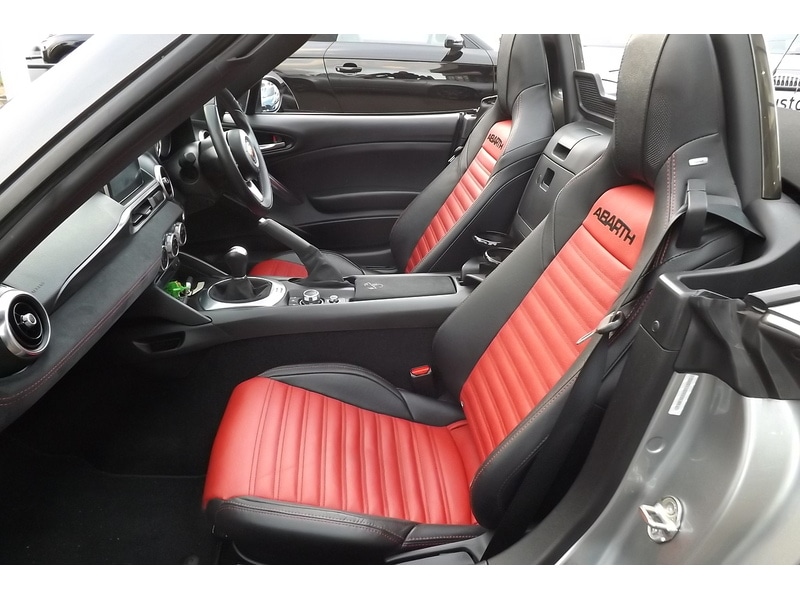 Used Abarth 124 Spider 2018 for sale - 77129148: Photo 28