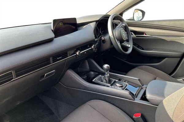 Used Mazda Mazda3 2024 for sale - 75648918: Photo 2