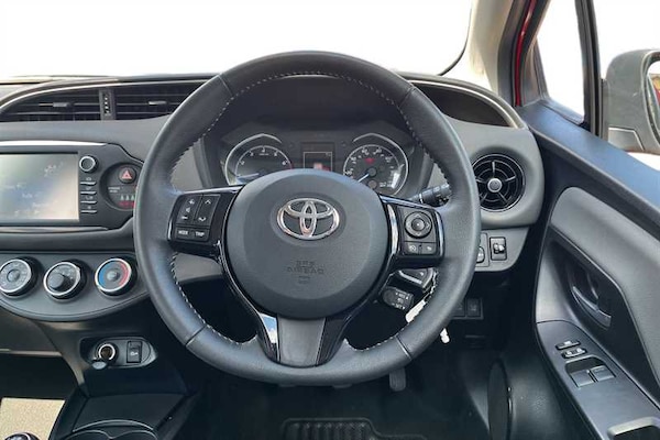 Used Toyota Yaris 2018 for sale - 75379055: Photo 13