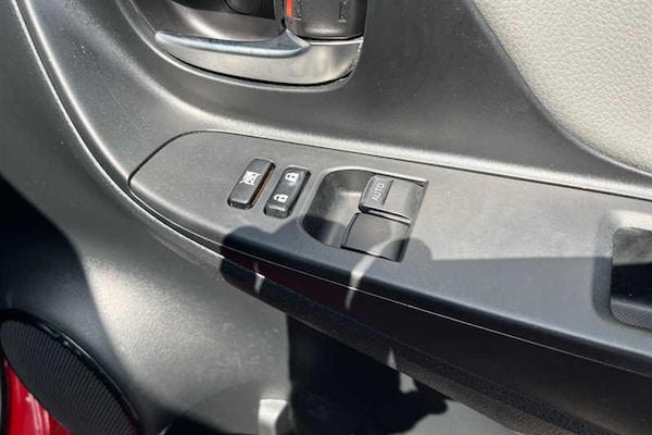 Used Toyota Yaris 2018 for sale - 75379055: Photo 18