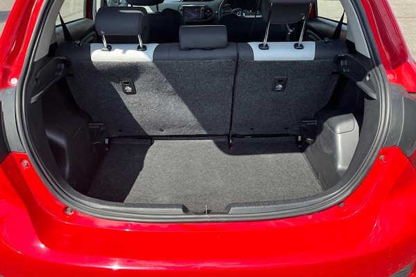 Used Toyota Yaris 2018 for sale - 75379055: Photo 20
