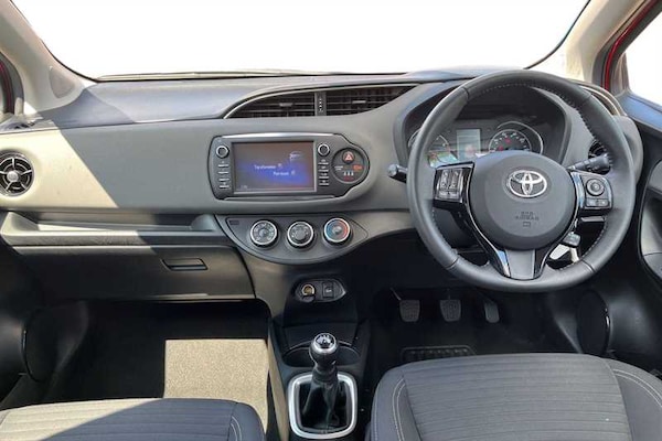 Used Toyota Yaris 2018 for sale - 75379055: Photo 4