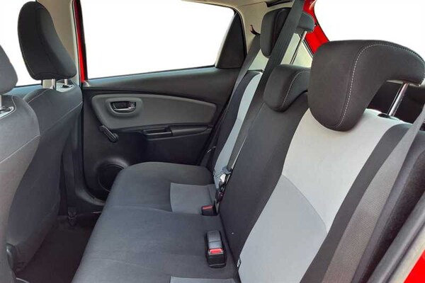 Used Toyota Yaris 2018 for sale - 75379055: Photo 8