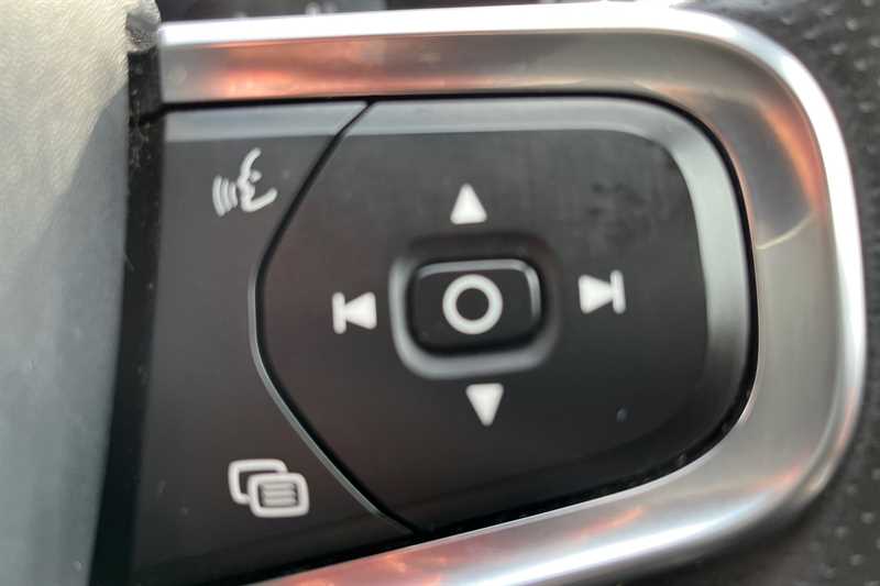 Used Volvo XC40 2020 for sale - 77885617: Photo 25