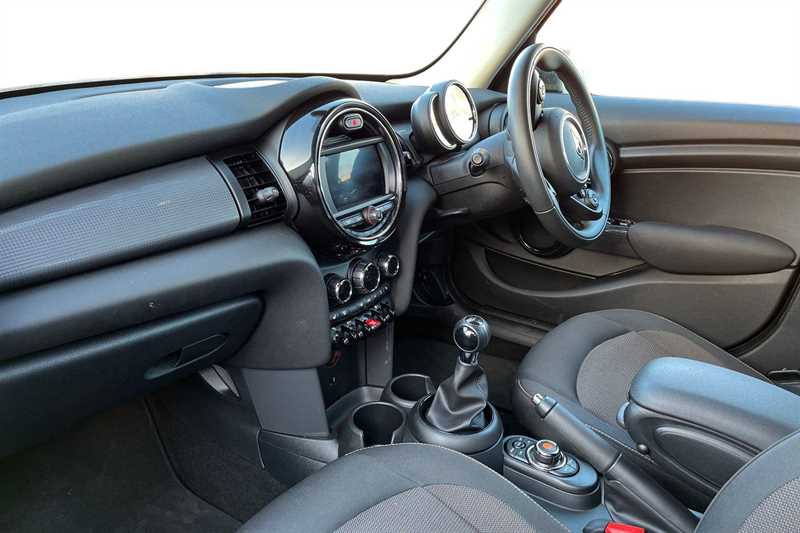 Used MINI Hatch 2020 for sale - 77010692: Photo 2