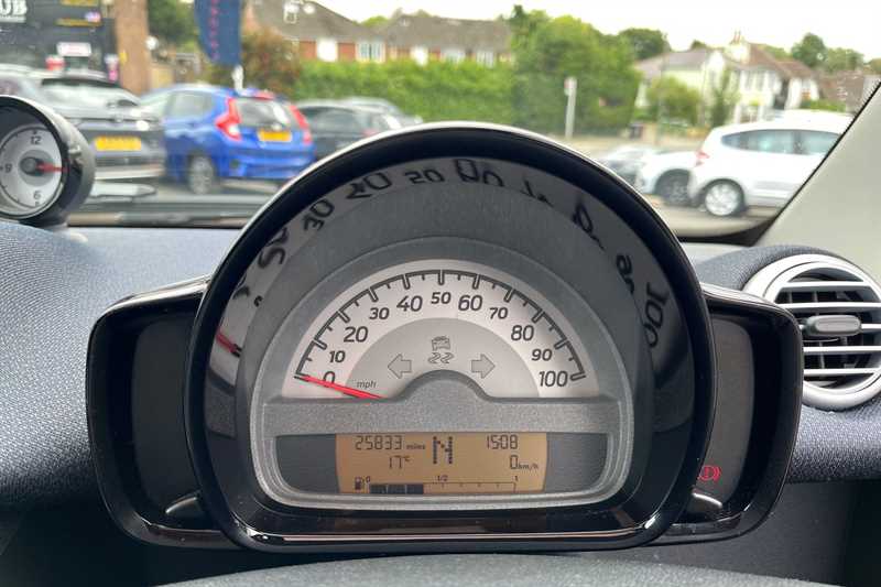 Used smart fortwo 2013 for sale - 76459163: Photo 11