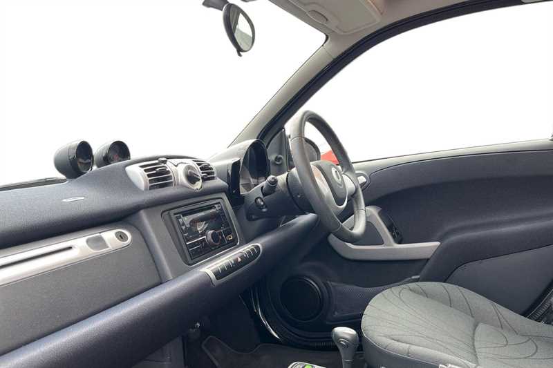 Used smart fortwo 2013 for sale - 76459163: Photo 2