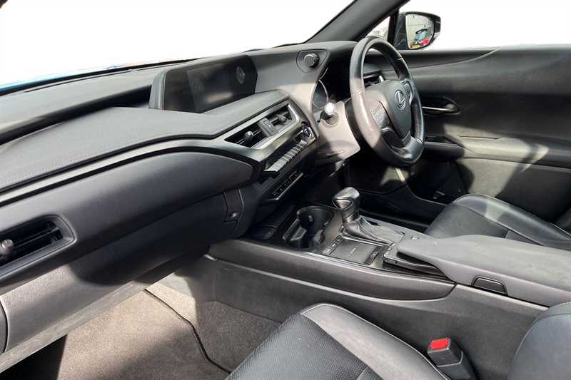 Used Lexus UX 2019 for sale - 77526427: Photo 2