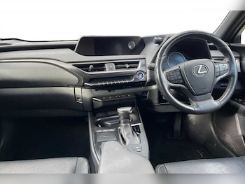 Used Lexus UX 2019 for sale - 77526427: Photo