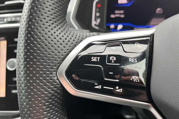 Used Volkswagen Tiguan 2023 for sale - 76176470: Photo 16