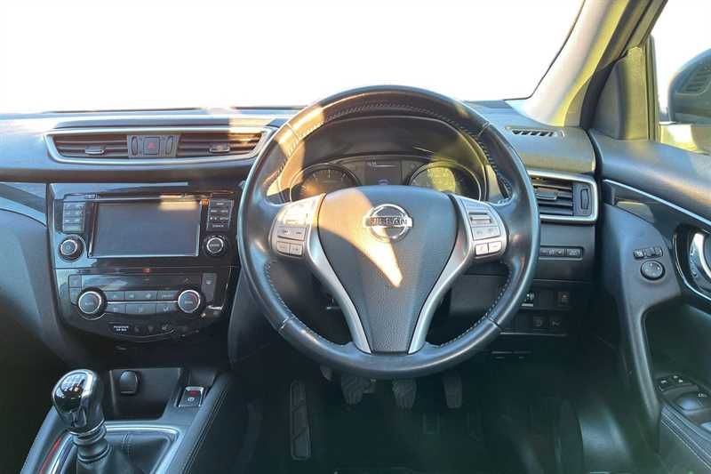 Used Nissan Qashqai 2015 for sale - 77660638: Photo 13