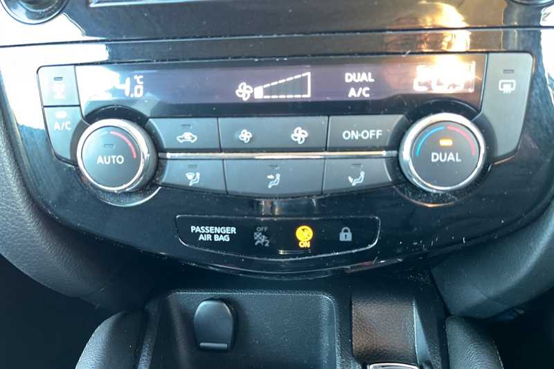 Used Nissan Qashqai 2015 for sale - 77660638: Photo 16