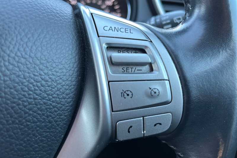 Used Nissan Qashqai 2015 for sale - 77660638: Photo 25