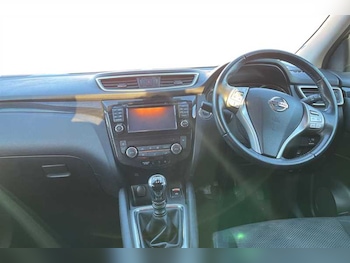 Used Nissan Qashqai 2015 for sale - 77660638: Photo