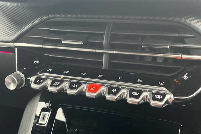 Used Peugeot 2008 2023 for sale - 76928313: Photo 16