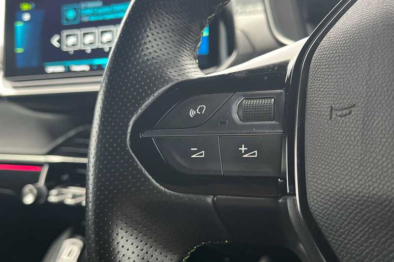 Used Peugeot 2008 2023 for sale - 76928313: Photo 17