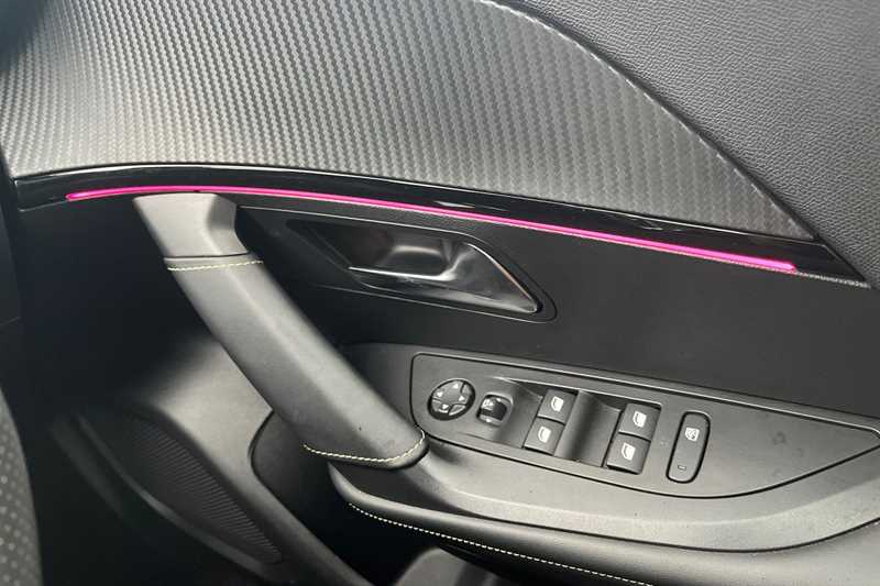 Used Peugeot 2008 2023 for sale - 76928313: Photo 18