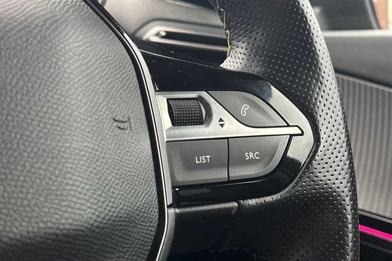 Used Peugeot 2008 2023 for sale - 76928313: Photo 28