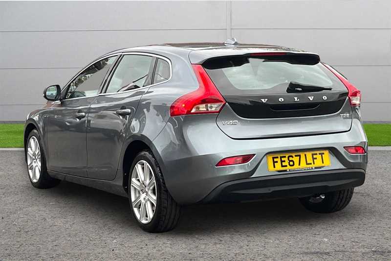 Used Volvo V40 2017 for sale - 76523705: Photo 3