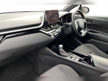 Used Toyota C-HR 2022 for sale - 76523711: Photo