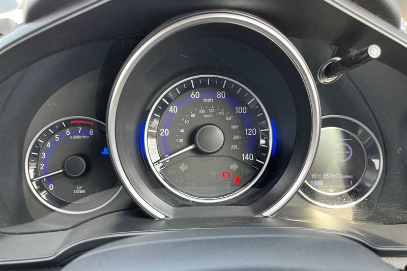 Used Honda Jazz 2016 for sale - 77972079: Photo 11