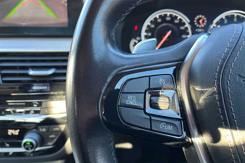 Used BMW 5 Series 2018 for sale - 77082772: Photo 17