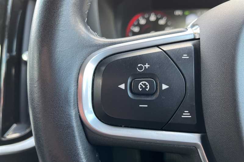 Used Volvo V60 2019 for sale - 77841854: Photo 17