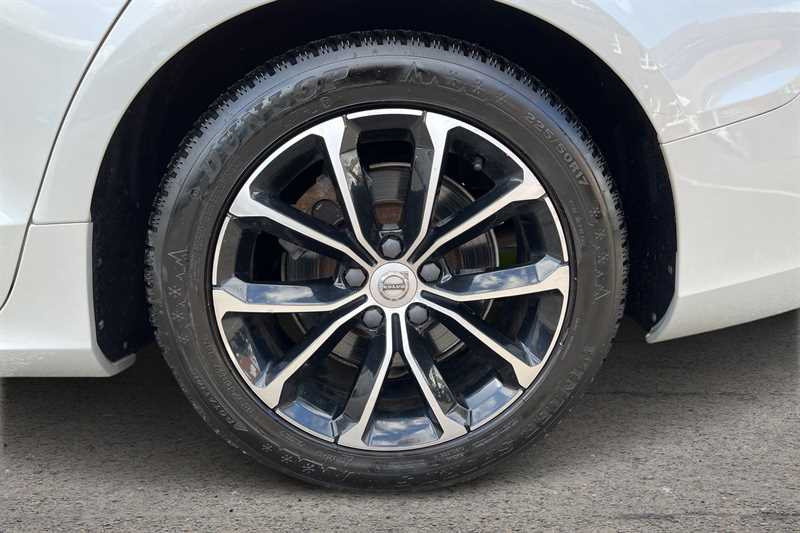 Used Volvo V60 2019 for sale - 77841854: Photo 9