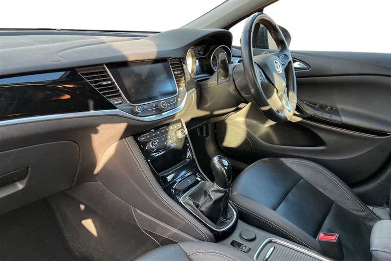 Used Vauxhall Astra 2017 for sale - 76523710: Photo 2