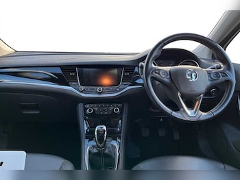Used Vauxhall Astra 2017 for sale - 76523710: Photo