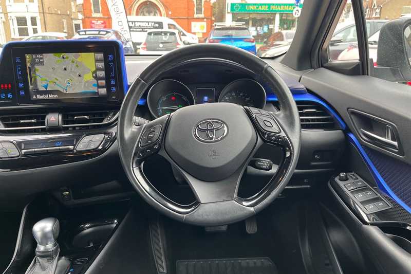 Used Toyota C-HR 2017 for sale - 76338997: Photo 13