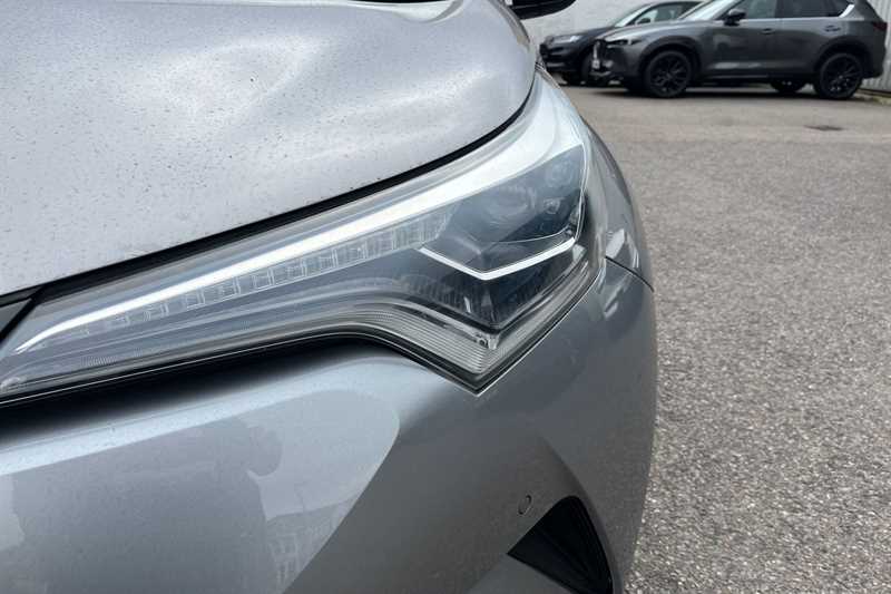 Used Toyota C-HR 2017 for sale - 76338997: Photo 18