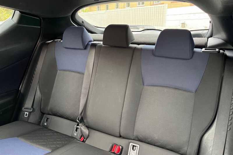 Used Toyota C-HR 2017 for sale - 76338997: Photo 8