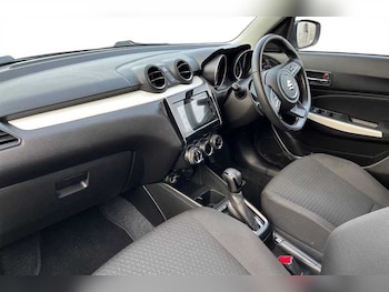 Used Suzuki Swift 2018 for sale - 77526428: Photo