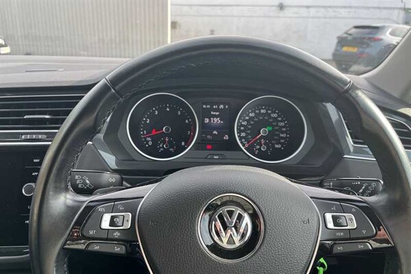 Used Volkswagen Tiguan 2020 for sale - 76044628: Photo 11