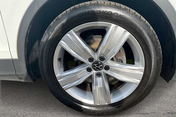 Used Volkswagen Tiguan 2020 for sale - 76044628: Photo 9