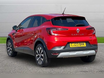 Used Renault Captur 2023 for sale - 78506257: Photo