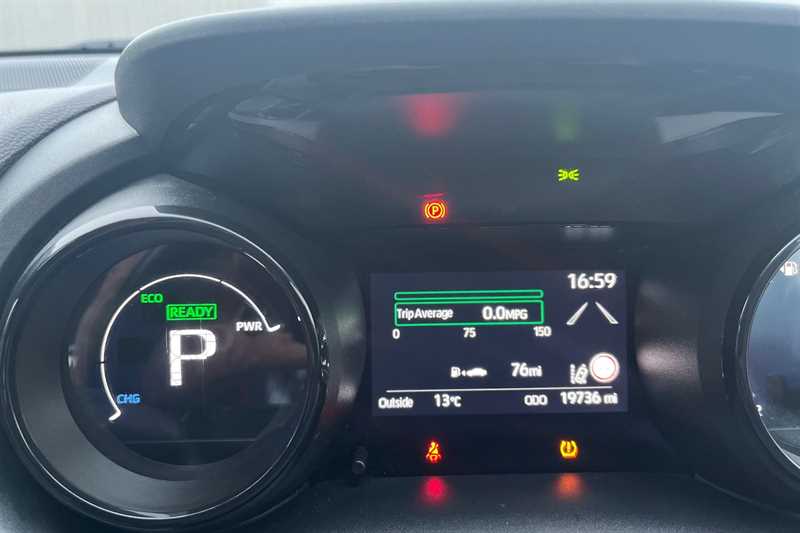 Used Toyota Yaris 2022 for sale - 76339030: Photo 11