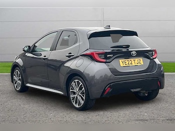 Used Toyota Yaris 2022 for sale - 76339030: Photo