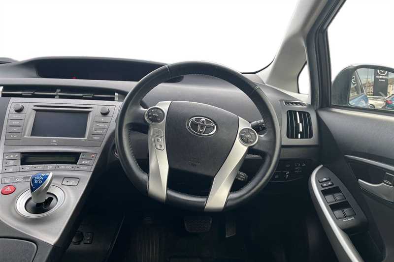 Used Toyota Prius 2015 for sale - 78059887: Photo 13