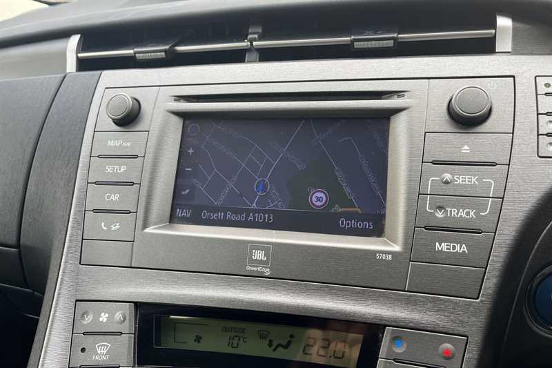 Used Toyota Prius 2015 for sale - 78059887: Photo 14