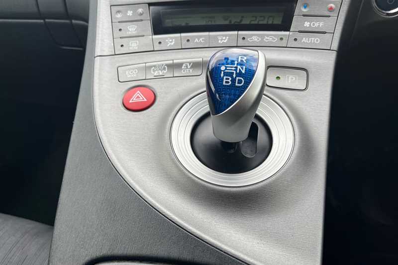 Used Toyota Prius 2015 for sale - 78059887: Photo 29