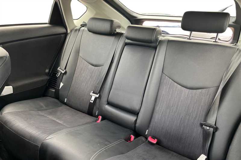 Used Toyota Prius 2015 for sale - 78059887: Photo 8