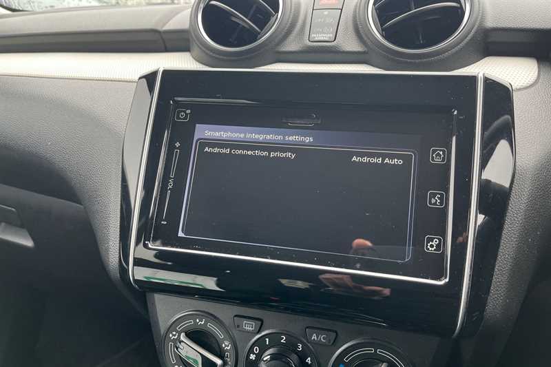 Used Suzuki Swift 2024 for sale - 77627770: Photo 15